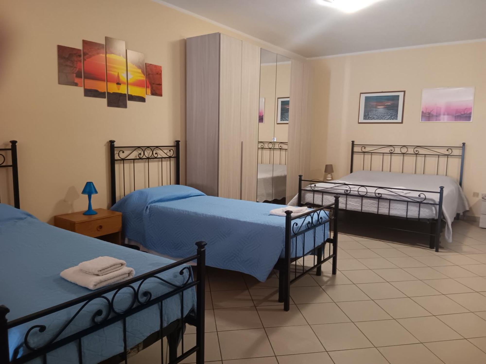 Casa Vacanze Iris, Appartamento Turistico Равена Екстериор снимка
